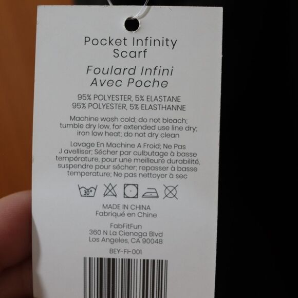 Beyond Yoga Black Infinity Pocket Scarf NWT - Picture 8 of 9